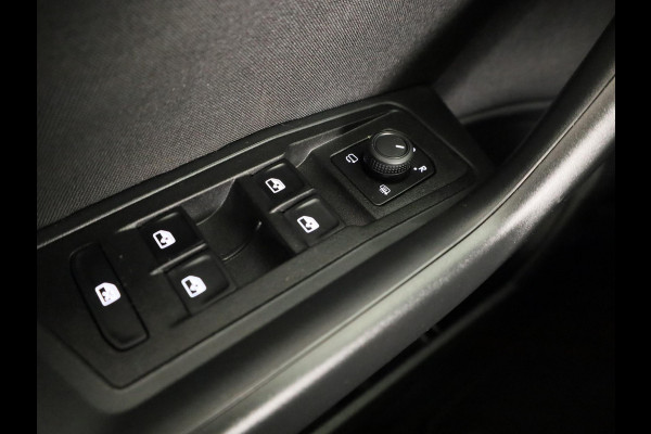 Volkswagen T-Roc 1.5 TSI Life Edition 150 PK | Automaat (DSG) | Navigatie | Extra getint glas | Verlengde garantie