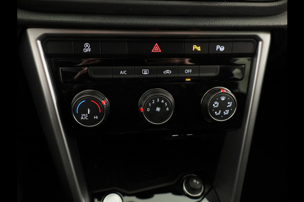 Volkswagen T-Roc 1.5 TSI Life Edition 150 PK | Automaat (DSG) | Navigatie | Extra getint glas | Verlengde garantie