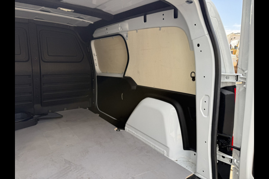 Mercedes-Benz eCitan 112 51kWh L2 Pro 284 WLTP MBUX Trekhaak 75kW Snelladen Apple Carplay Cruise Control Laadkabel