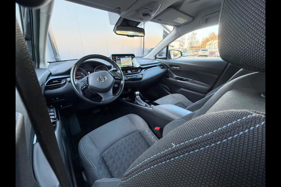 Toyota C-HR 1.8 Hybrid Dynamic / navigatie / PDC v+a CARPLAY