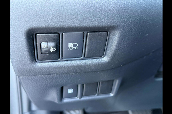 Toyota C-HR 1.8 Hybrid Dynamic / navigatie / PDC v+a CARPLAY