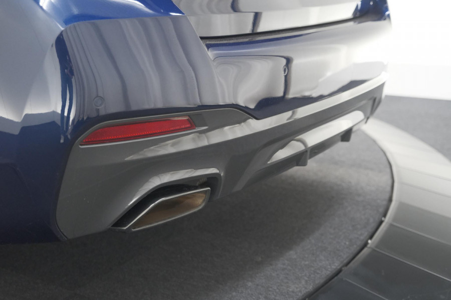 BMW 5 Serie 545e xDrive Business Edition Plus | M Sportpakket | Driving Assistant Professional | Harman Kardon Surround Sound System