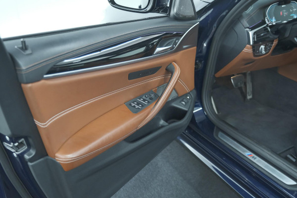 BMW 5 Serie 545e xDrive Business Edition Plus | M Sportpakket | Driving Assistant Professional | Harman Kardon Surround Sound System