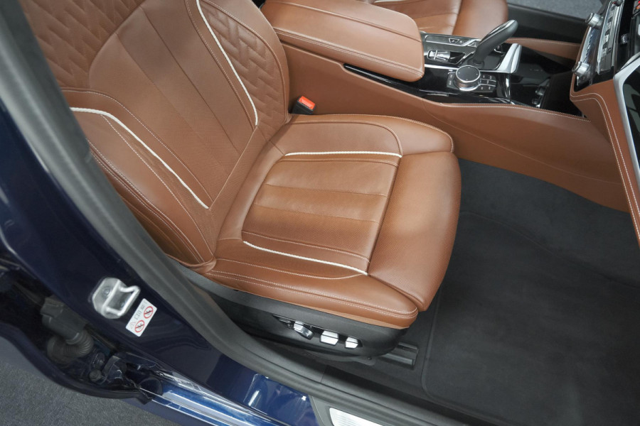 BMW 5 Serie 545e xDrive Business Edition Plus | M Sportpakket | Driving Assistant Professional | Harman Kardon Surround Sound System