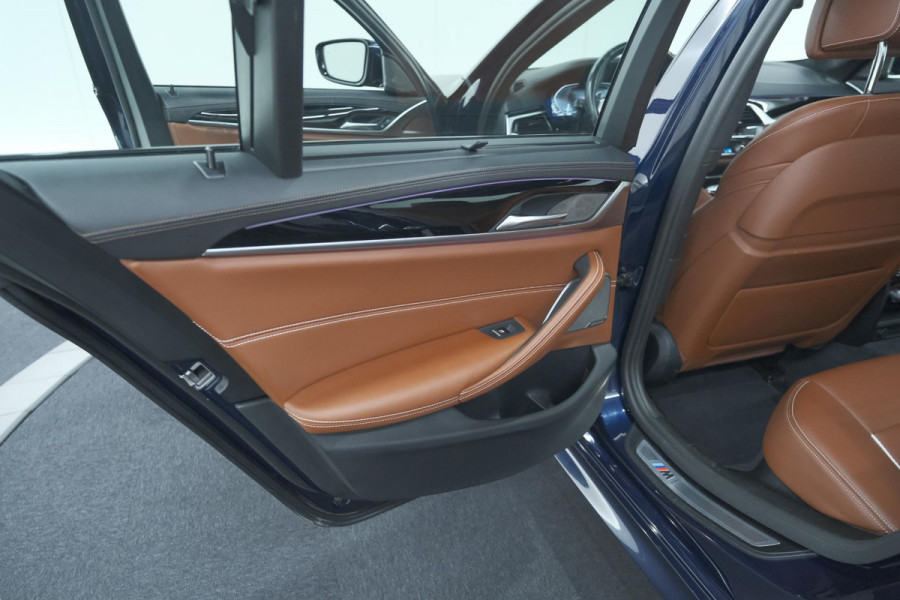 BMW 5 Serie 545e xDrive Business Edition Plus | M Sportpakket | Driving Assistant Professional | Harman Kardon Surround Sound System