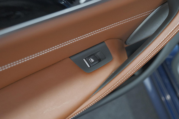 BMW 5 Serie 545e xDrive Business Edition Plus | M Sportpakket | Driving Assistant Professional | Harman Kardon Surround Sound System