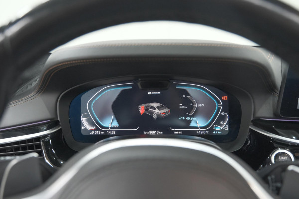 BMW 5 Serie 545e xDrive Business Edition Plus | M Sportpakket | Driving Assistant Professional | Harman Kardon Surround Sound System