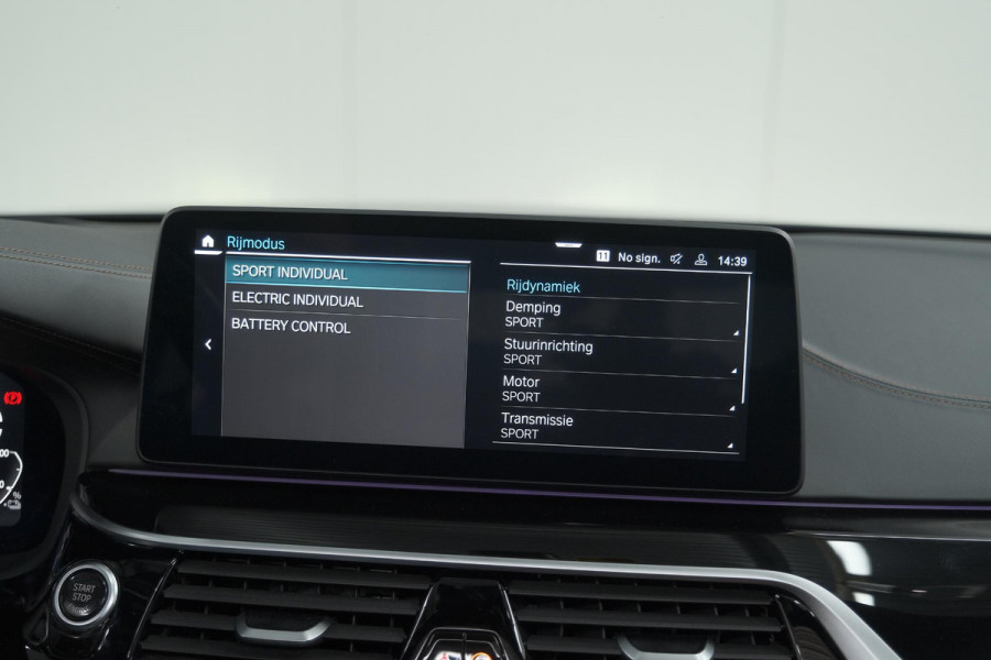 BMW 5 Serie 545e xDrive Business Edition Plus | M Sportpakket | Driving Assistant Professional | Harman Kardon Surround Sound System