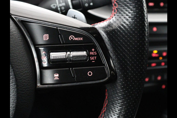 Kia ProCeed 1.6 T-GDI GT | 204pk | Panoramadak | Leder/Alcantara | Stoel & stuurverwarming | Trekhaak | Adaptive cruise | JBL Sound | Carplay | Camera | Navigatie | Full LED | Keyless | Achterbankverwarming
