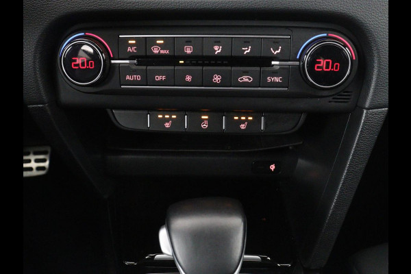 Kia ProCeed 1.6 T-GDI GT | 204pk | Panoramadak | Leder/Alcantara | Stoel & stuurverwarming | Trekhaak | Adaptive cruise | JBL Sound | Carplay | Camera | Navigatie | Full LED | Keyless | Achterbankverwarming