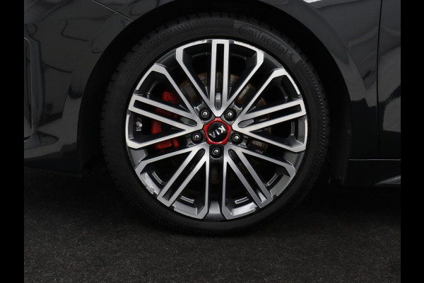 Kia ProCeed 1.6 T-GDI GT | 204pk | Panoramadak | Leder/Alcantara | Stoel & stuurverwarming | Trekhaak | Adaptive cruise | JBL Sound | Carplay | Camera | Navigatie | Full LED | Keyless | Achterbankverwarming