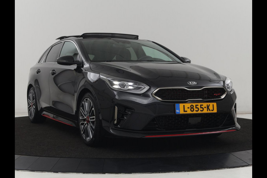 Kia ProCeed 1.6 T-GDI GT | 204pk | Panoramadak | Leder/Alcantara | Stoel & stuurverwarming | Trekhaak | Adaptive cruise | JBL Sound | Carplay | Camera | Navigatie | Full LED | Keyless | Achterbankverwarming