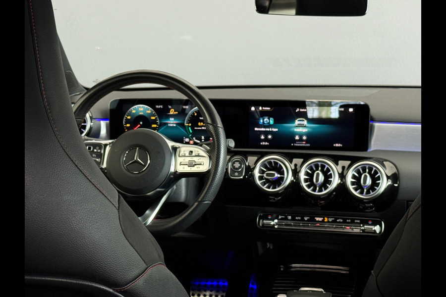 Mercedes-Benz A-Klasse 180 AMG Night Navi|Sfeer|Stoelverwarming|Dealer Onderhouden