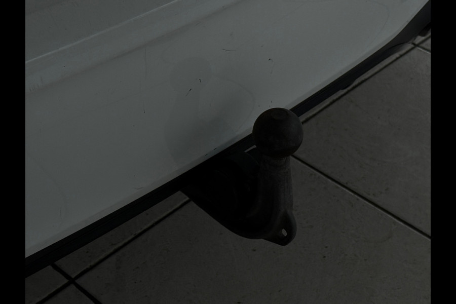 Mercedes-Benz A-Klasse 180 AMG Night Navi|Sfeer|Stoelverwarming|Dealer Onderhouden