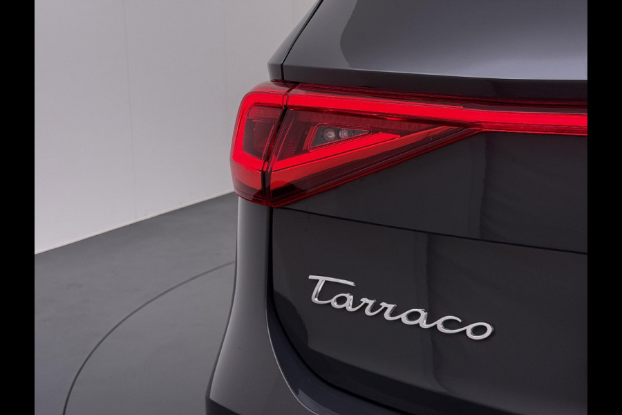 Seat Tarraco 1.4 TSI e-Hybrid PHEV Xperience Business Intense VAN €31.900,- NU VOOR SLECHTS €29.877,- Uw LENTEVOORDEEL €2.023,- |ELEK. ACHTERKLEP| DODE HOEK SENSOR| STOEL+ STUUR VERWARMING| 360 CAMERA | ACHTERBANK VERWARMD| CARPLAY| RIJKLAARPRIJS INCL. 12 MND BOVAG GARANTIE