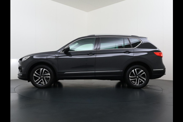 Seat Tarraco 1.4 TSI e-Hybrid PHEV Xperience Business Intense VAN €31.900,- NU VOOR SLECHTS €29.877,- Uw LENTEVOORDEEL €2.023,- |ELEK. ACHTERKLEP| DODE HOEK SENSOR| STOEL+ STUUR VERWARMING| 360 CAMERA | ACHTERBANK VERWARMD| CARPLAY| RIJKLAARPRIJS INCL. 12 MND BOVAG GARANTIE