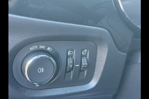 Opel Corsa 1.2 Edition Carplay Cruisecontr Stoel-stuurverw Camera Clima PDC KM: 45.500 !!!