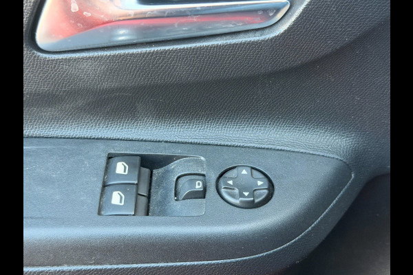 Opel Corsa 1.2 Edition Carplay Cruisecontr Stoel-stuurverw Camera Clima PDC KM: 45.500 !!!