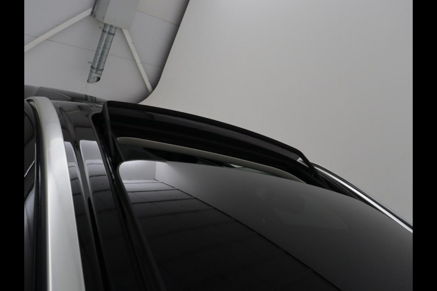 Volvo XC60 2.0 T8 Twin Engine AWD Inscription | Panoramadak | Leder | 360 Camera | Adaptive cruise | Stoelverwarming | Memory | Trekhaak | Carplay | Navigatie | Stuurverwarming | PHEV | Plug In