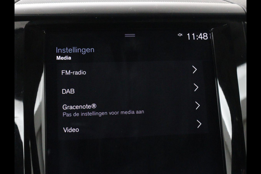 Volvo XC60 2.0 T8 Twin Engine AWD Inscription | Panoramadak | Leder | 360 Camera | Adaptive cruise | Stoelverwarming | Memory | Trekhaak | Carplay | Navigatie | Stuurverwarming | PHEV | Plug In