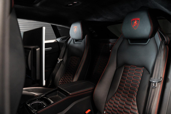 Lamborghini Urus 4.0 V8 *Novitec / B&O Advanced / Panorama / Stoelventilatie + massage / HUD*