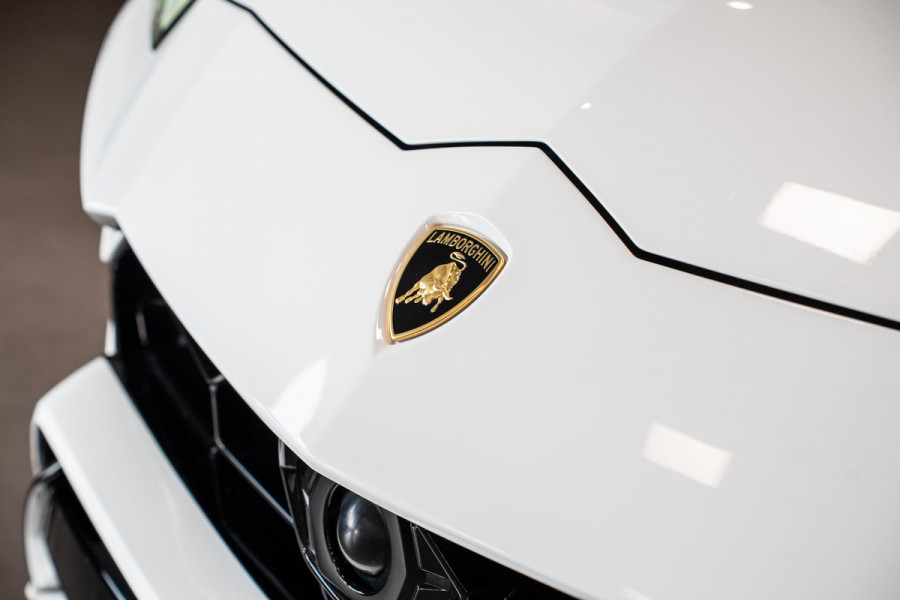 Lamborghini Urus 4.0 V8 *Novitec / B&O Advanced / Panorama / Stoelventilatie + massage / HUD*