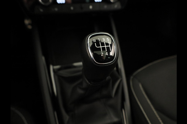 Škoda Kamiq 1.0 TSI Monte Carlo 115 pk | Verlengde garantie | Navigatie via App | Panoramadak | Parkeersensoren | Achteruitrijcamera | Stoelverwarming |