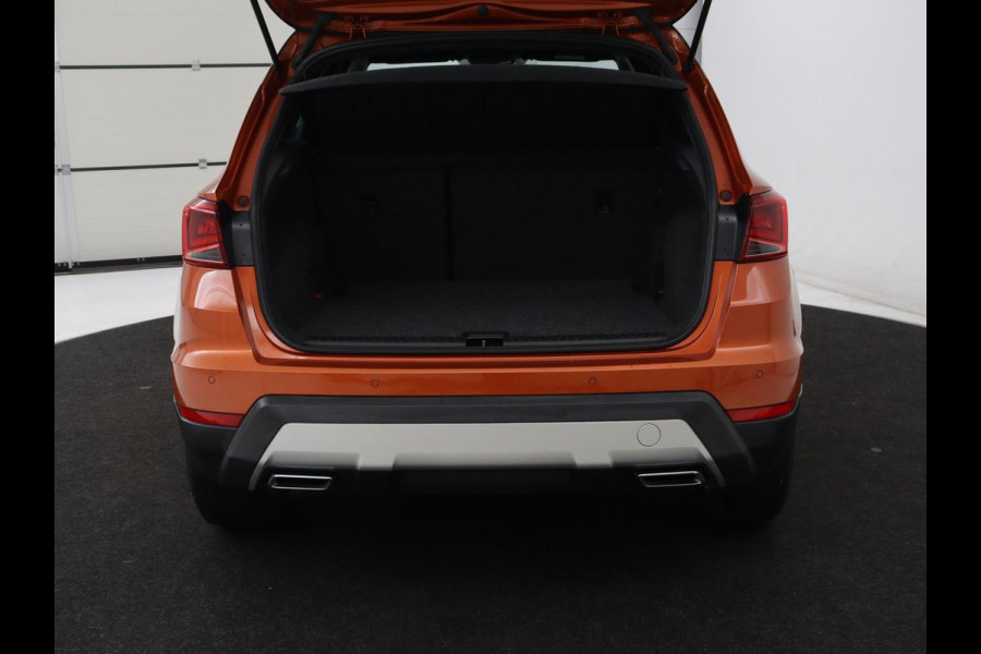 Seat Arona 1.5 TSI EVO FR Intens | Stoelverwarming | Leder/Alcantara | Full LED | Adaptive cruise | Camera | Dodehoek detectie | Carplay | Navigatie | Climate control | Park Assist | Keyless