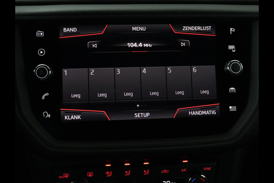 Seat Arona 1.5 TSI EVO FR Intens | Stoelverwarming | Leder/Alcantara | Full LED | Adaptive cruise | Camera | Dodehoek detectie | Carplay | Navigatie | Climate control | Park Assist | Keyless