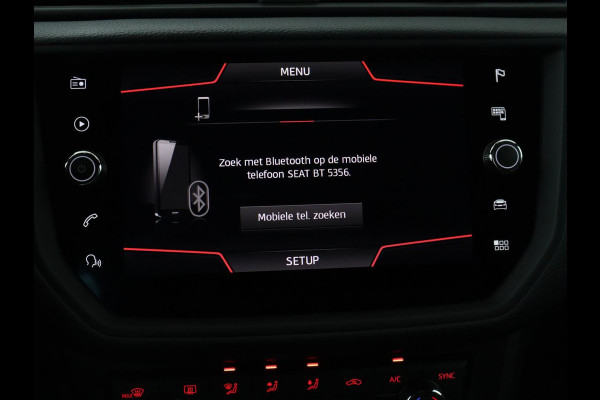 Seat Arona 1.5 TSI EVO FR Intens | Stoelverwarming | Leder/Alcantara | Full LED | Adaptive cruise | Camera | Dodehoek detectie | Carplay | Navigatie | Climate control | Park Assist | Keyless