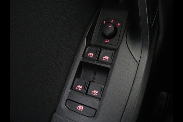 Seat Arona 1.5 TSI EVO FR Intens | Stoelverwarming | Leder/Alcantara | Full LED | Adaptive cruise | Camera | Dodehoek detectie | Carplay | Navigatie | Climate control | Park Assist | Keyless