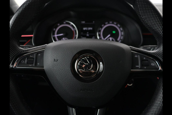 Škoda SCALA 1.0 TSI Sport | Automaat | Trekhaak | Carplay | 17'' | Sportstoelen | Full LED | Parkeerhulp | Climate control | Cruise control | Bluetooth