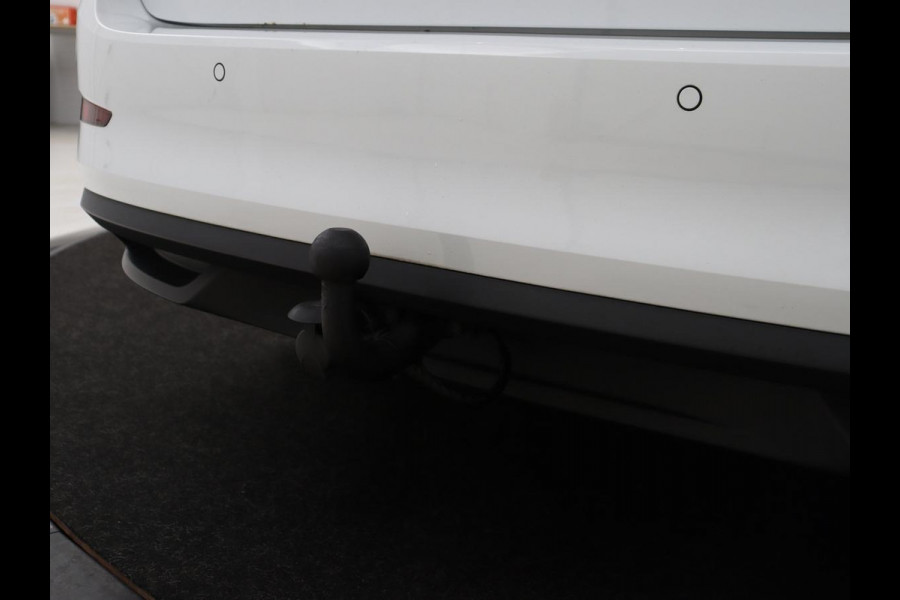 Škoda SCALA 1.0 TSI Sport | Automaat | Trekhaak | Carplay | 17'' | Sportstoelen | Full LED | Parkeerhulp | Climate control | Cruise control | Bluetooth