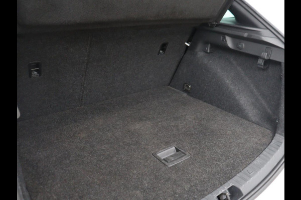 Škoda SCALA 1.0 TSI Sport | Automaat | Trekhaak | Carplay | 17'' | Sportstoelen | Full LED | Parkeerhulp | Climate control | Cruise control | Bluetooth