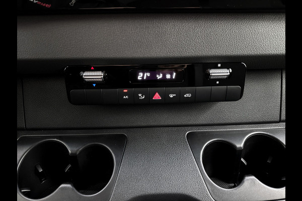 Mercedes-Benz Sprinter 317 1.9 CDI L2H2 Select Navigatie Trekhaak 3500kg Parkeerpakket Betimmering Stoelverwarming