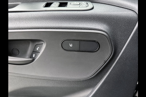 Mercedes-Benz Sprinter 317 1.9 CDI L2H2 Select Navigatie Trekhaak 3500kg Parkeerpakket Betimmering Stoelverwarming