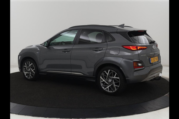 Hyundai Kona 1.6 GDI HEV Premium Sky | Schuifdak | Leder | Stoelventilatie | Adaptive cruise | Trekhaak | Head-Up | Carplay | Camera | Achterbankverwarming | Navigatie | Keyless | Climate control