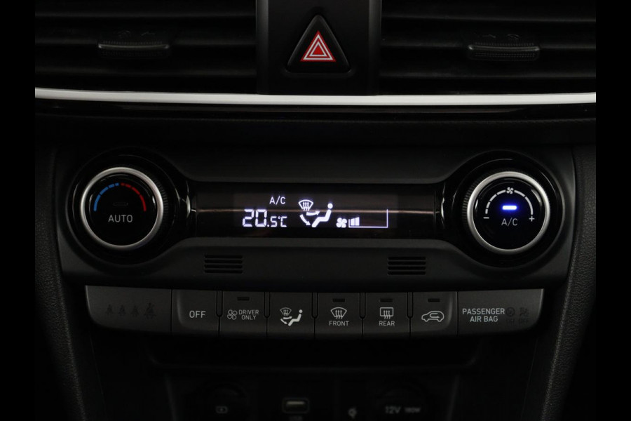 Hyundai Kona 1.6 GDI HEV Premium Sky | Schuifdak | Leder | Stoelventilatie | Adaptive cruise | Trekhaak | Head-Up | Carplay | Camera | Achterbankverwarming | Navigatie | Keyless | Climate control