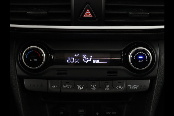 Hyundai Kona 1.6 GDI HEV Premium Sky | Schuifdak | Leder | Stoelventilatie | Adaptive cruise | Trekhaak | Head-Up | Carplay | Camera | Achterbankverwarming | Navigatie | Keyless | Climate control