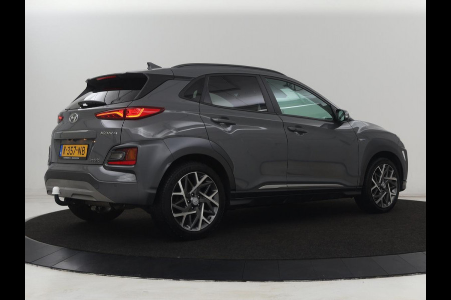 Hyundai Kona 1.6 GDI HEV Premium Sky | Schuifdak | Leder | Stoelventilatie | Adaptive cruise | Trekhaak | Head-Up | Carplay | Camera | Achterbankverwarming | Navigatie | Keyless | Climate control