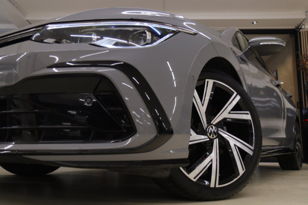 Volkswagen Golf 1.5 eTSI R-Line Pano/HUD/H&K/CAM/BLINDESPOT/BOMVOL