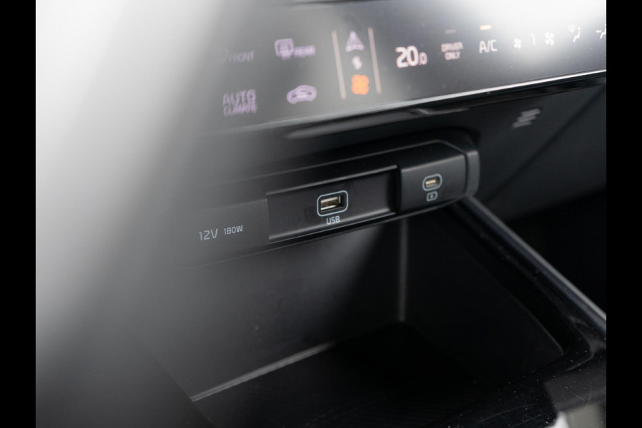 Kia Niro EV DynamicPlusLine 64.8 kWh Schuifdak | Leder | LED | Stuur + Stoelverwarming | Navigatie l PDC l Carplay