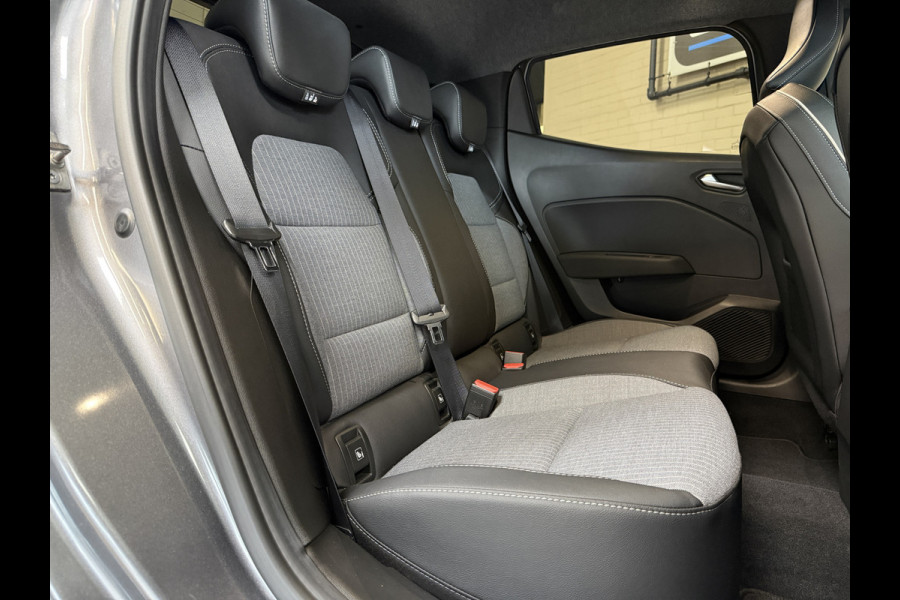 Renault Clio 1.0 TCe 90 GPF Techno | Groot Navi | 360 | 17" | Stoel & Stuurverwarming | Carplay | Dealer onderhouden!