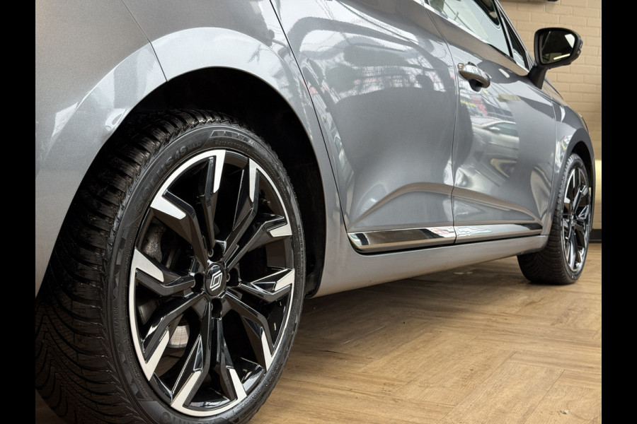 Renault Clio 1.0 TCe 90 GPF Techno | Groot Navi | 360 | 17" | Stoel & Stuurverwarming | Carplay | Dealer onderhouden!