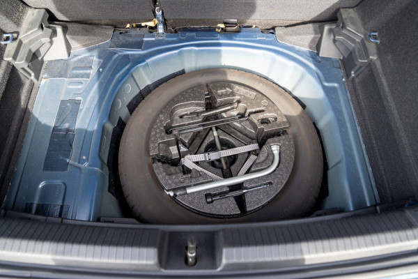 Volkswagen Polo 1.0 TSI Life Business|Prijs rijklaar incl. 12 mnd garantie|PDC Camera NAV LMV DAB Stoelverwarming Carplay