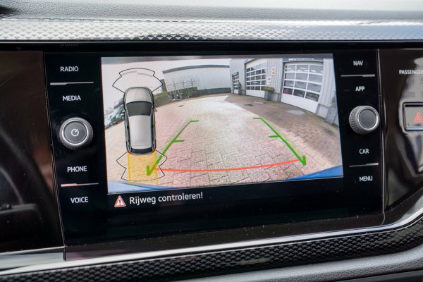 Volkswagen Polo 1.0 TSI Life Business|Prijs rijklaar incl. 12 mnd garantie|PDC Camera NAV LMV DAB Stoelverwarming Carplay