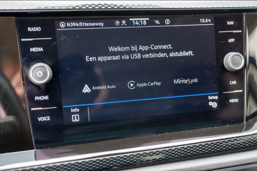 Volkswagen Polo 1.0 TSI Life Business|Prijs rijklaar incl. 12 mnd garantie|PDC Camera NAV LMV DAB Stoelverwarming Carplay