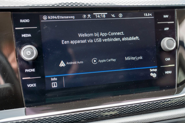 Volkswagen Polo 1.0 TSI Life Business|Prijs rijklaar incl. 12 mnd garantie|PDC Camera NAV LMV DAB Stoelverwarming Carplay