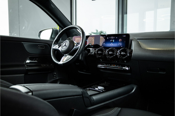 Mercedes-Benz GLA GLA200 - ACC | Camera | Stoelverwarming