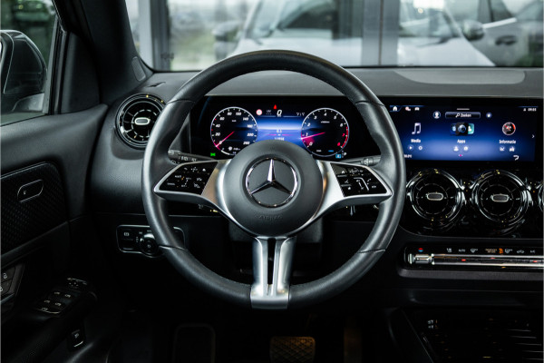 Mercedes-Benz GLA GLA200 - ACC | Camera | Stoelverwarming